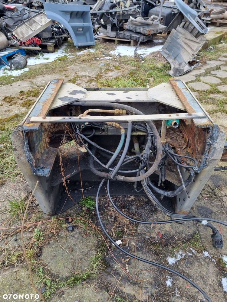 ZACZEP HAK BELKA LOHR LAWETA DAF XF CF - 1