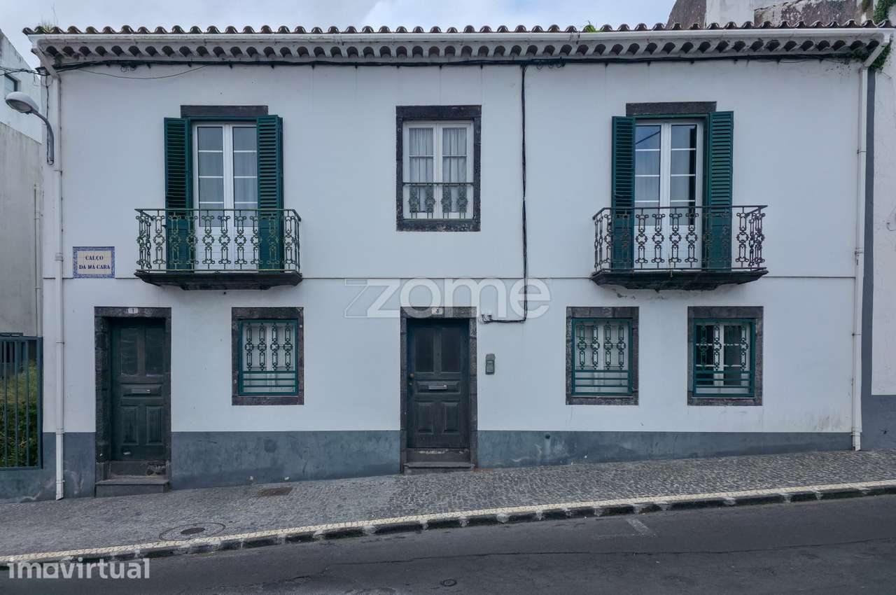 Edifício Habitacional Centenário em São Sebastião, Ponta Delgada - Grande imagem: 2/44