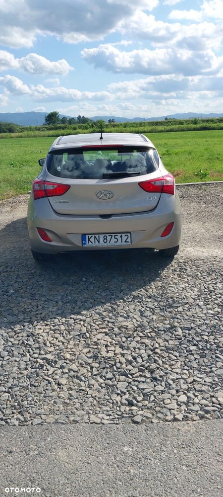 Hyundai i30 1.4 Classic + - 4