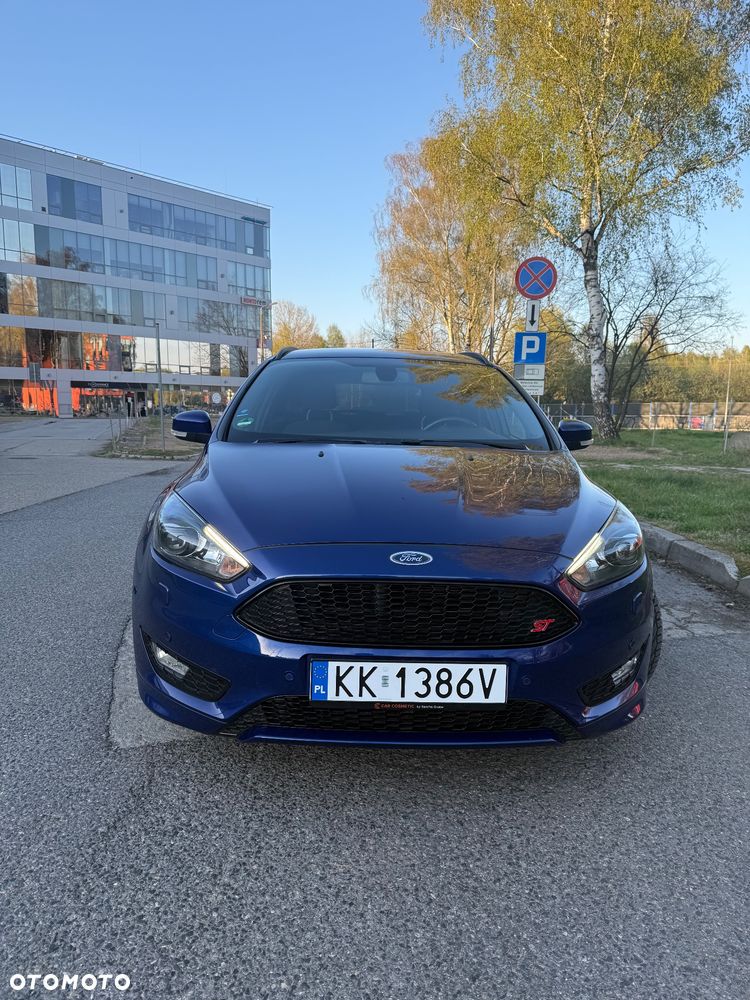 Ford Focus SW 1.5 EcoBoost S&S ST-LINE - 3
