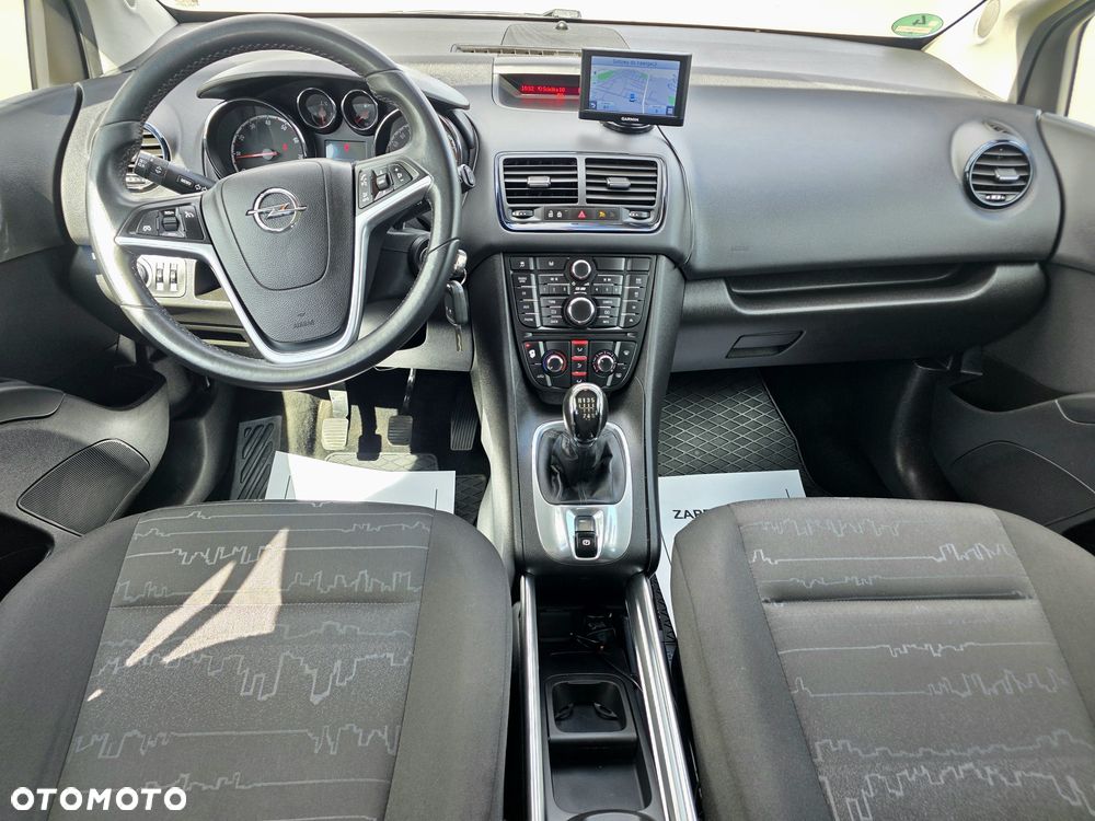 Opel Meriva - 8