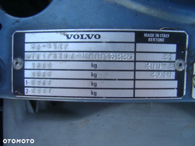 Volvo 780 - 32