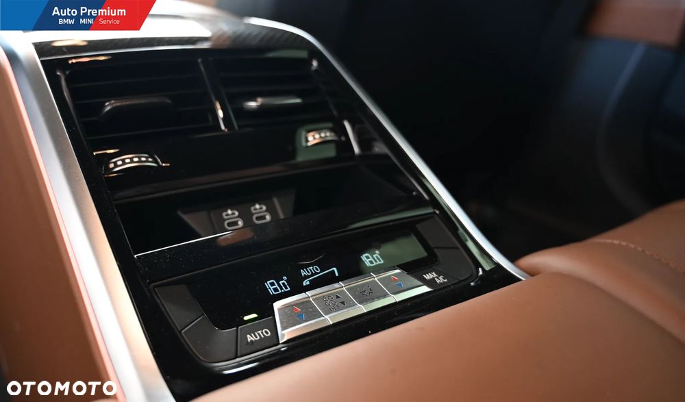 BMW M8 Competition - 13