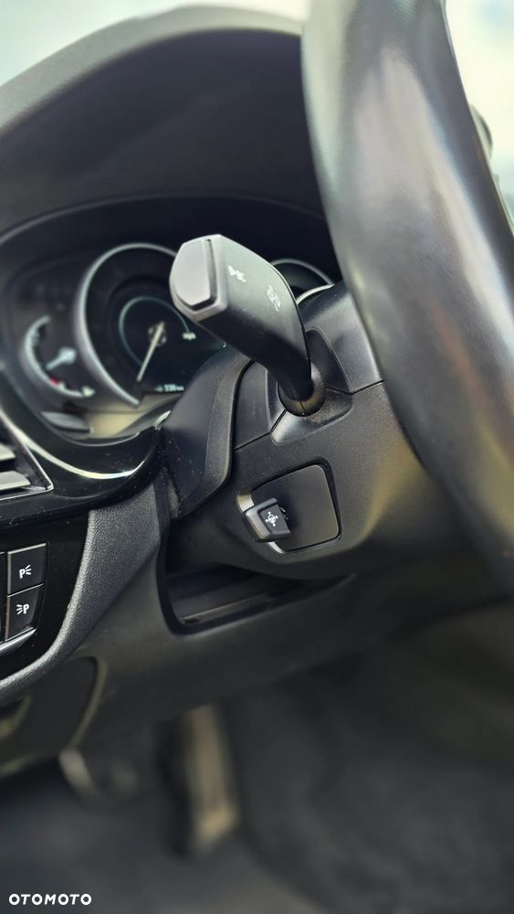BMW Seria 5 530e iPerformance M Sport sport - 24