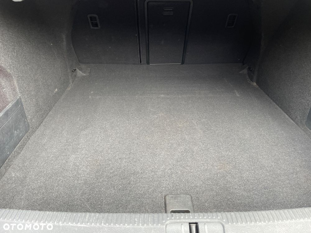 Volkswagen Passat 2.0 TDI Comfortline DSG - 39