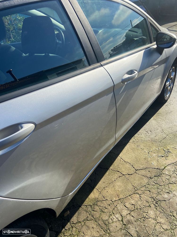 Ford Fiesta 1.4 TDCI Titanium - 5