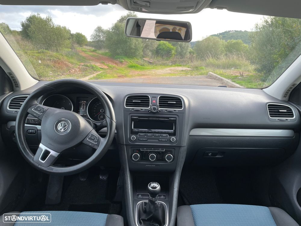 VW Golf 1.6 TDi Trendline BlueMotion - 8
