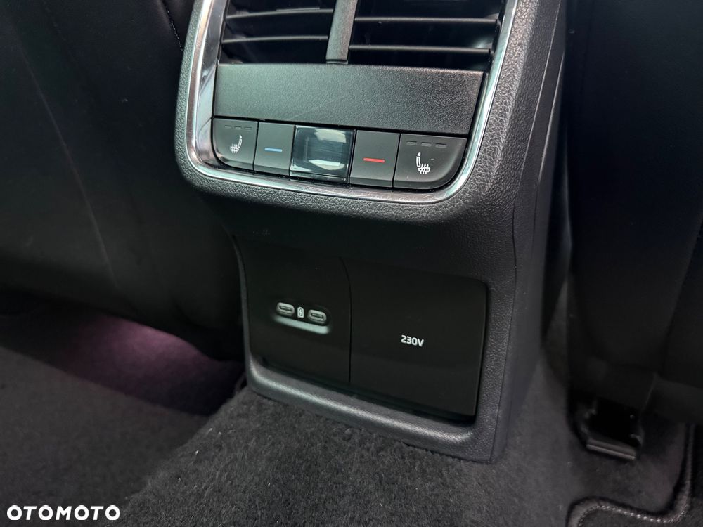 Skoda Octavia 2.0 TDI DSG Style - 38