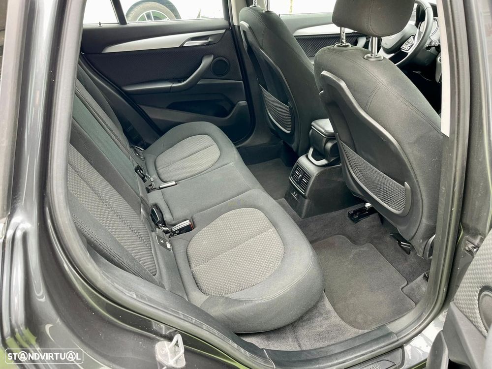 BMW X1 18 d sDrive Advantage Auto - 10