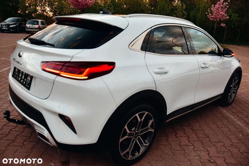 Kia XCeed 1.6 T-GDI OPF DCT7 PLATINUM - 9