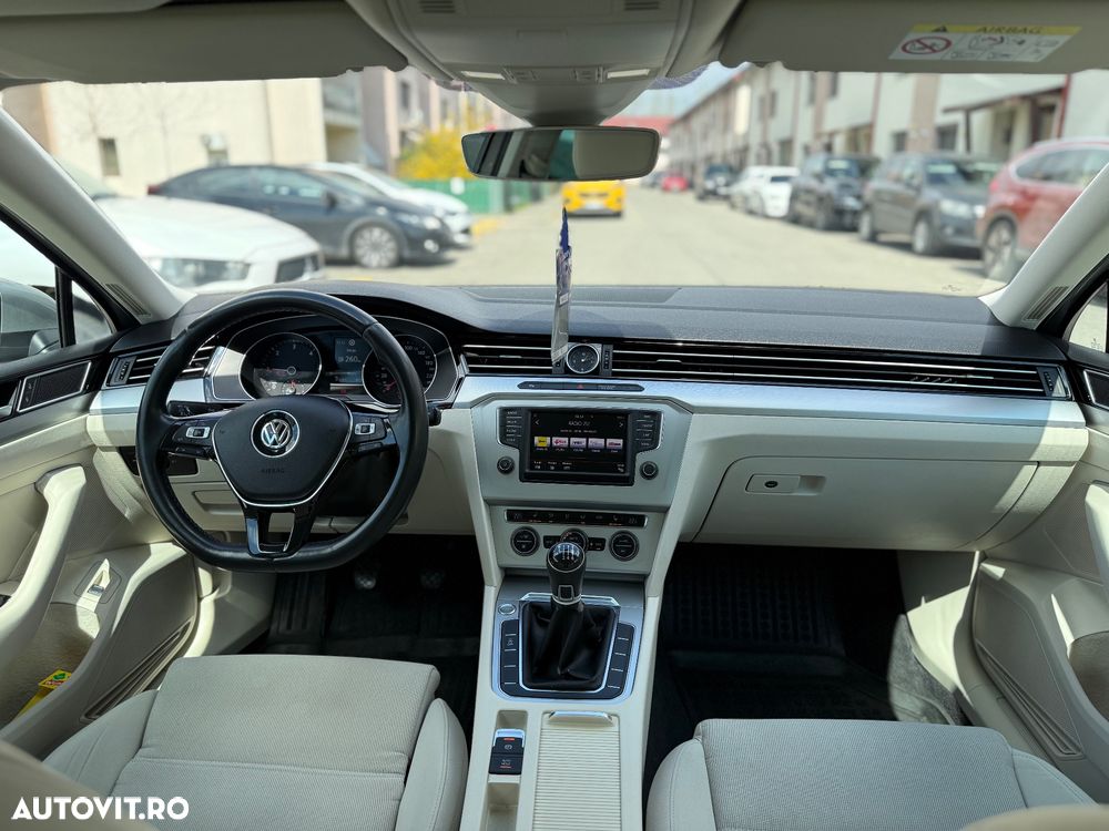 Volkswagen Passat 2.0 TDI (BlueMotion Technology) Highline - 8