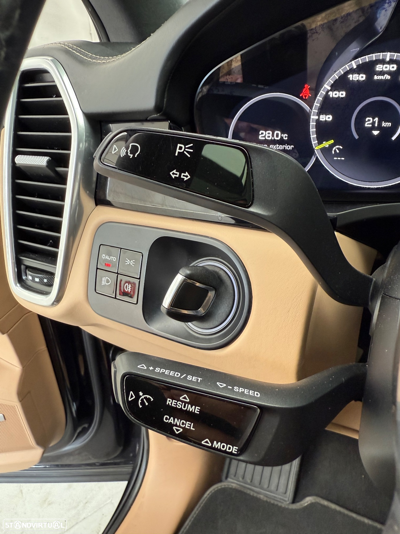 Porsche Cayenne Coupé E-Hybrid - 21