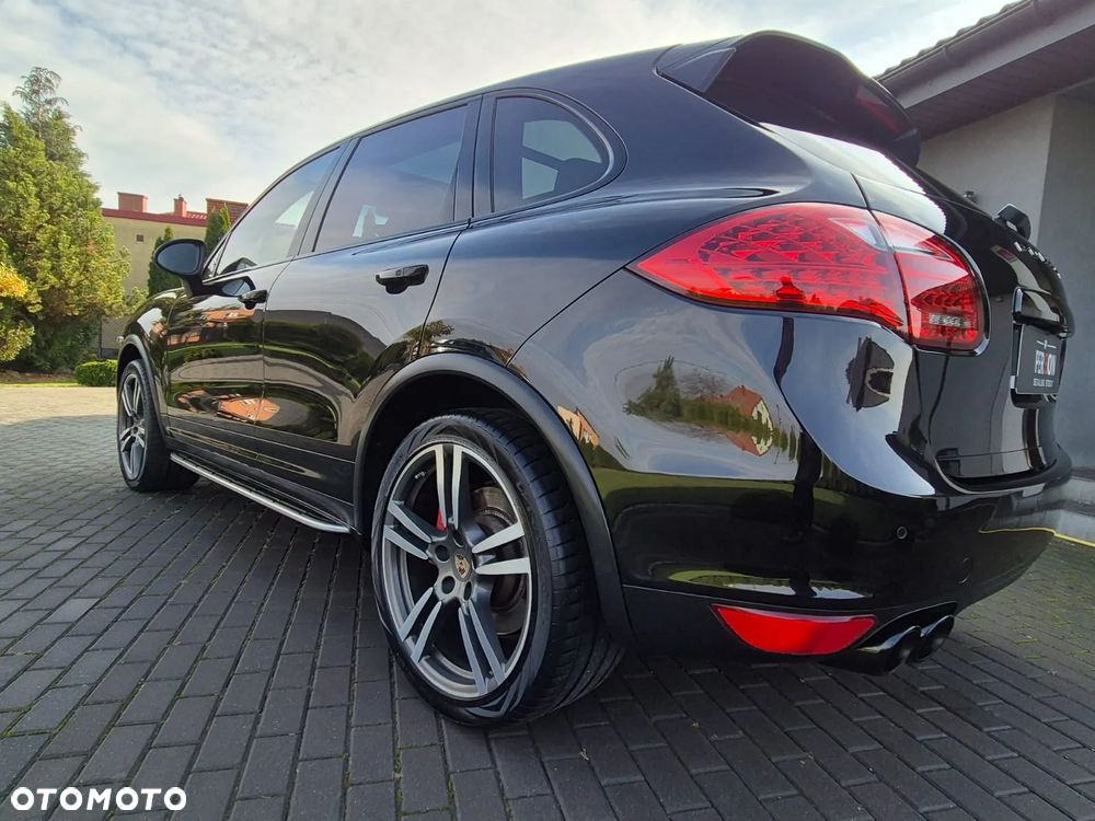 Porsche Cayenne - 7