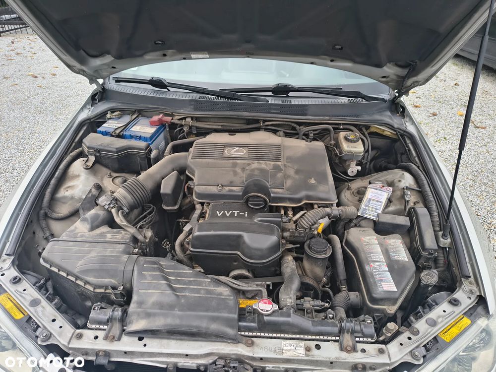 Lexus IS 300 Elegance - 8