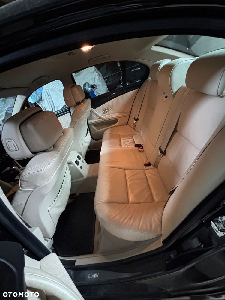 BMW Seria 5 520d - 4