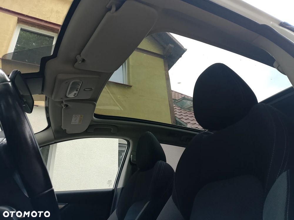 Nissan Qashqai 1.6 DCi Xtronic N-Connecta - 17