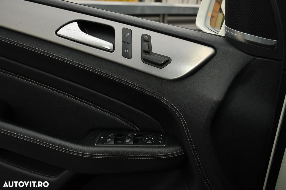 Mercedes-Benz ML 250 BlueTEC 4MATIC 7G-TRONIC - 24