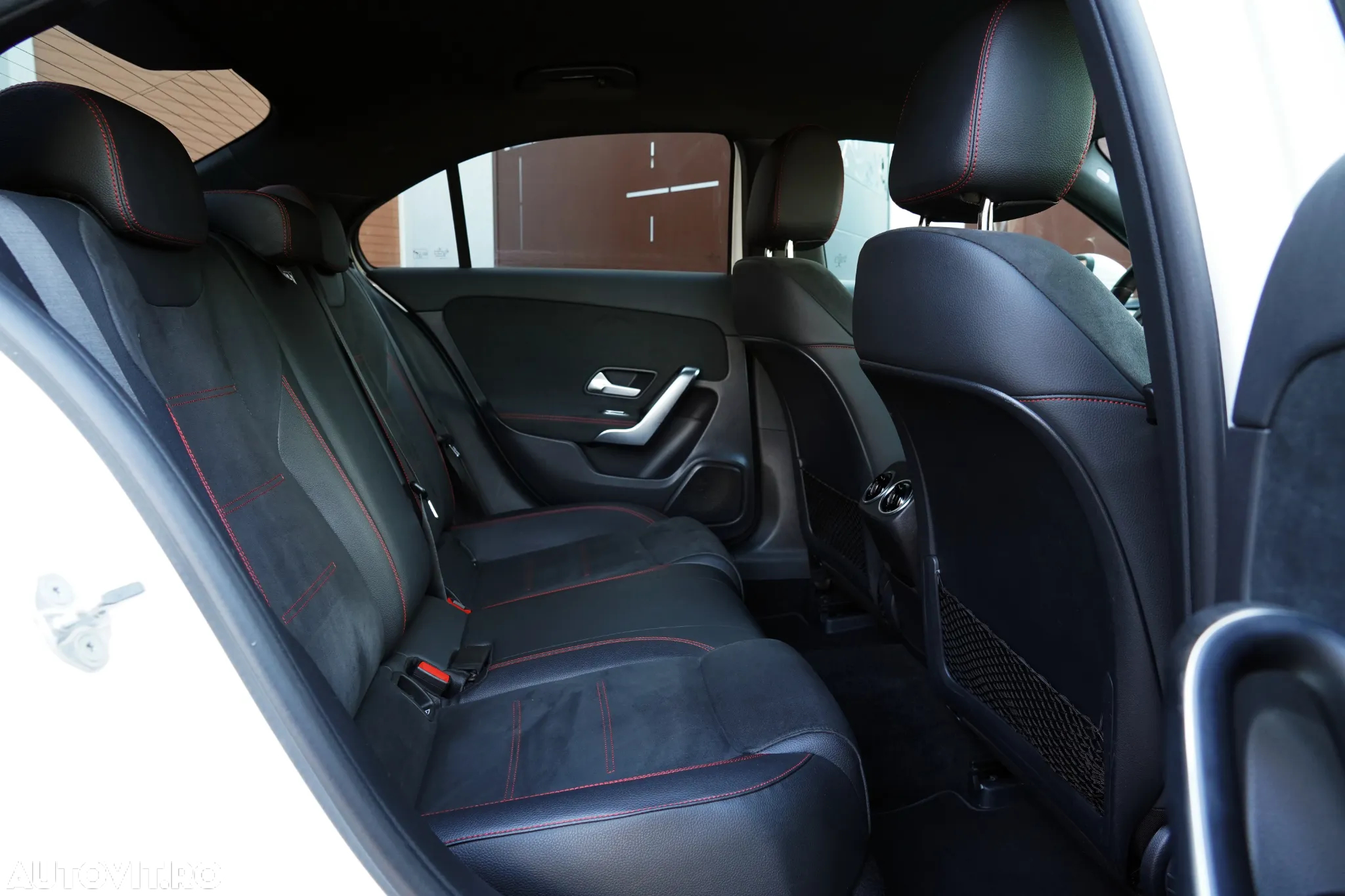 Mercedes-Benz A 200 7G-DCT AMG Line - 7