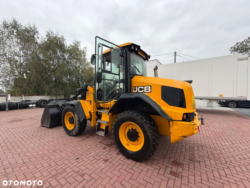 JCB 411 HT T4F - 2