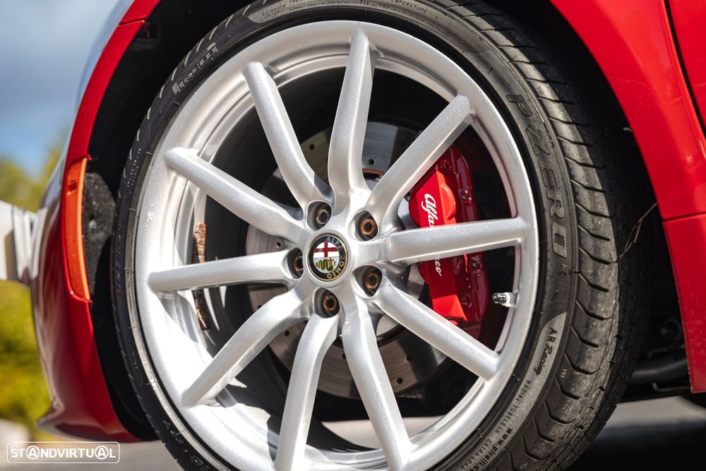 Alfa Romeo 4C Spider 1750 TBi - 3