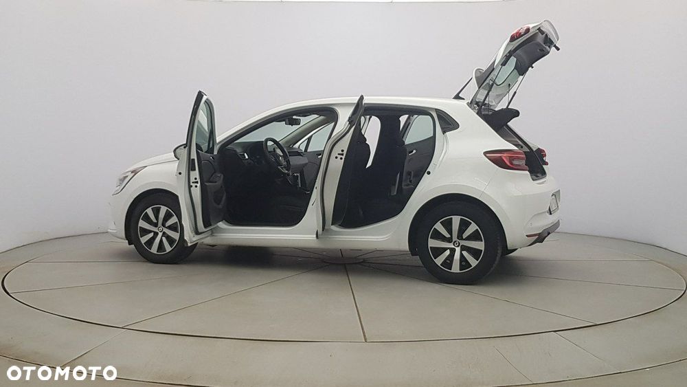 Renault Clio - 11