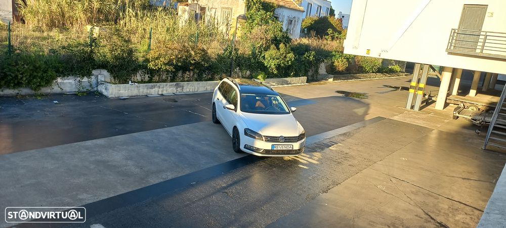 VW Passat Variant 2.0 TDi Highline Navig DSG - 23