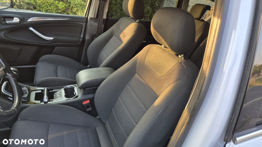 Ford S-Max - 9