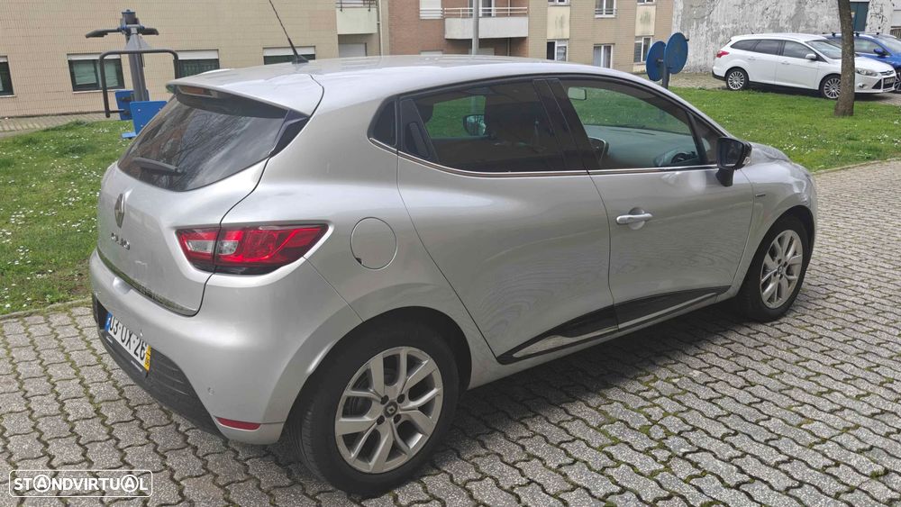 Renault Clio 0.9 TCe Limited - 13