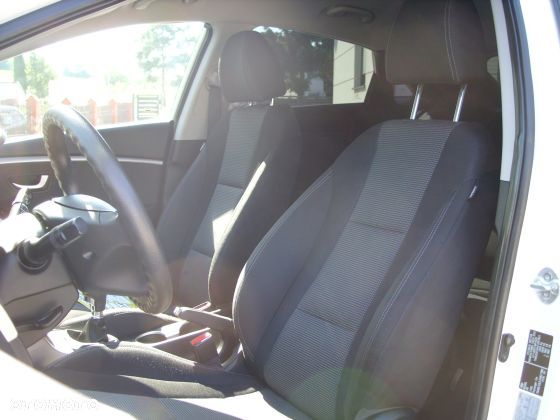 Hyundai i30 1.4 Classic + - 9