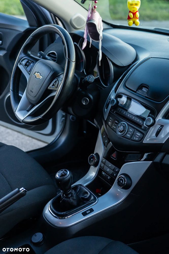 Chevrolet Cruze 1.8 LT - 30