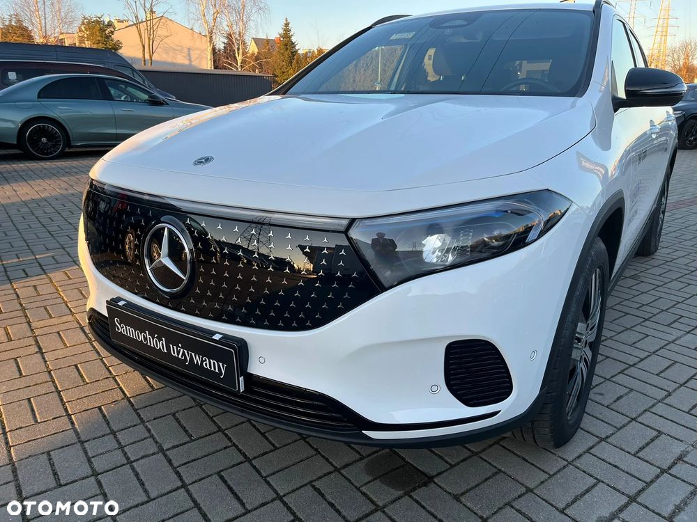 Mercedes-Benz EQA - 32