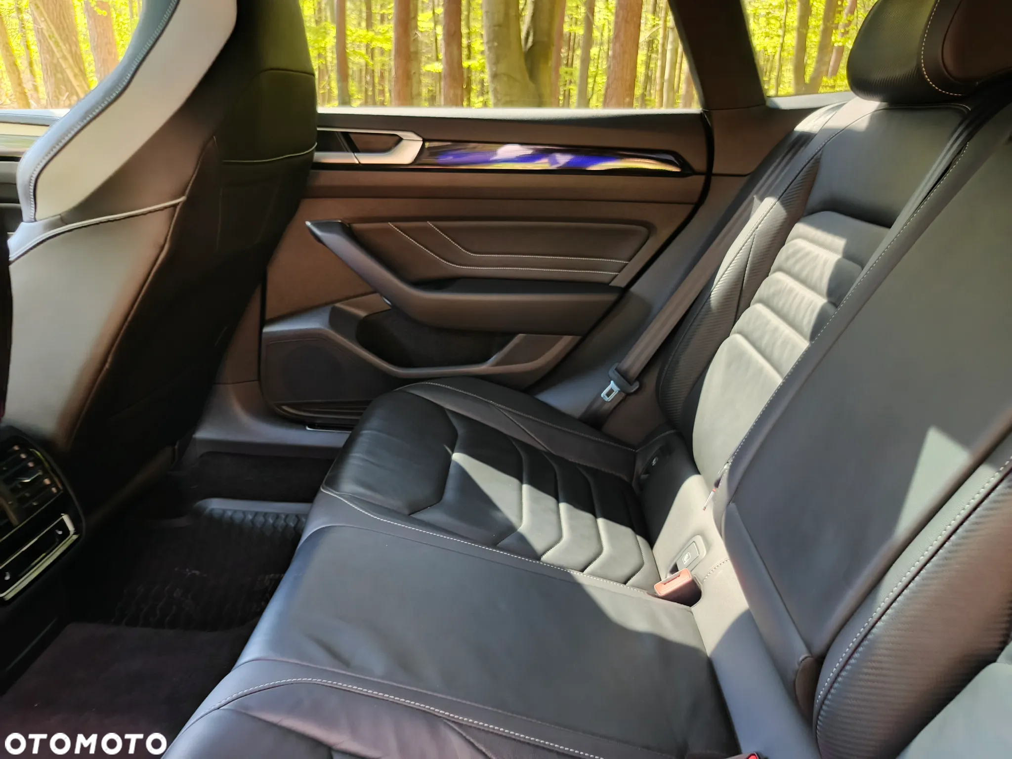 Volkswagen Arteon Shooting Brake 1.4 eHybrid OPF DSG R-Line - 12