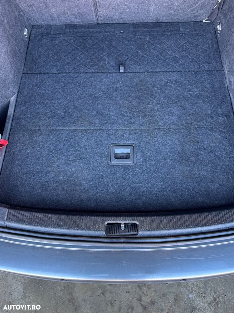 Volkswagen Golf - 13