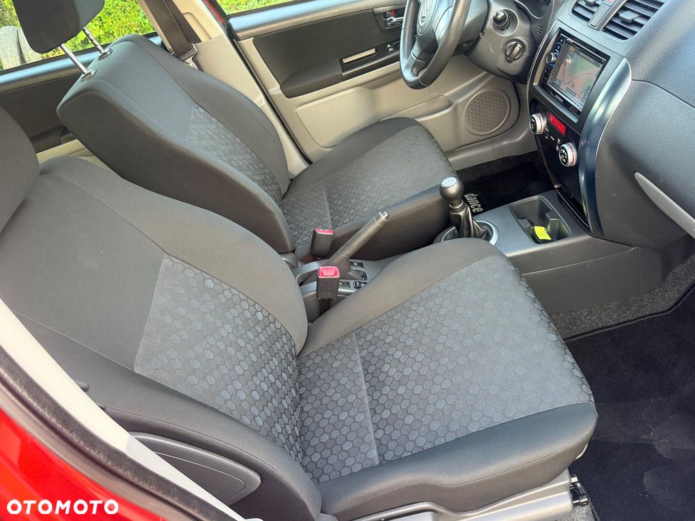 Suzuki SX4 1.6 VVT 4x4 Style - 6