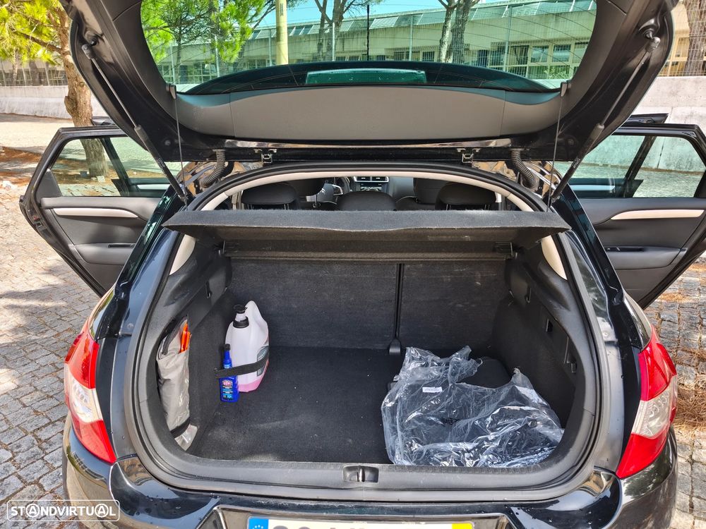 Citroën C4 1.6 e-HDi Air.Exclusive - 13