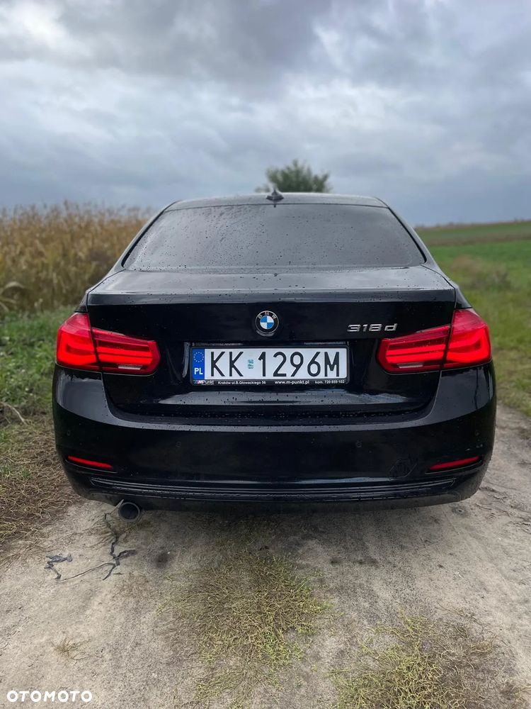 BMW Seria 3 318d Sport Line - 5