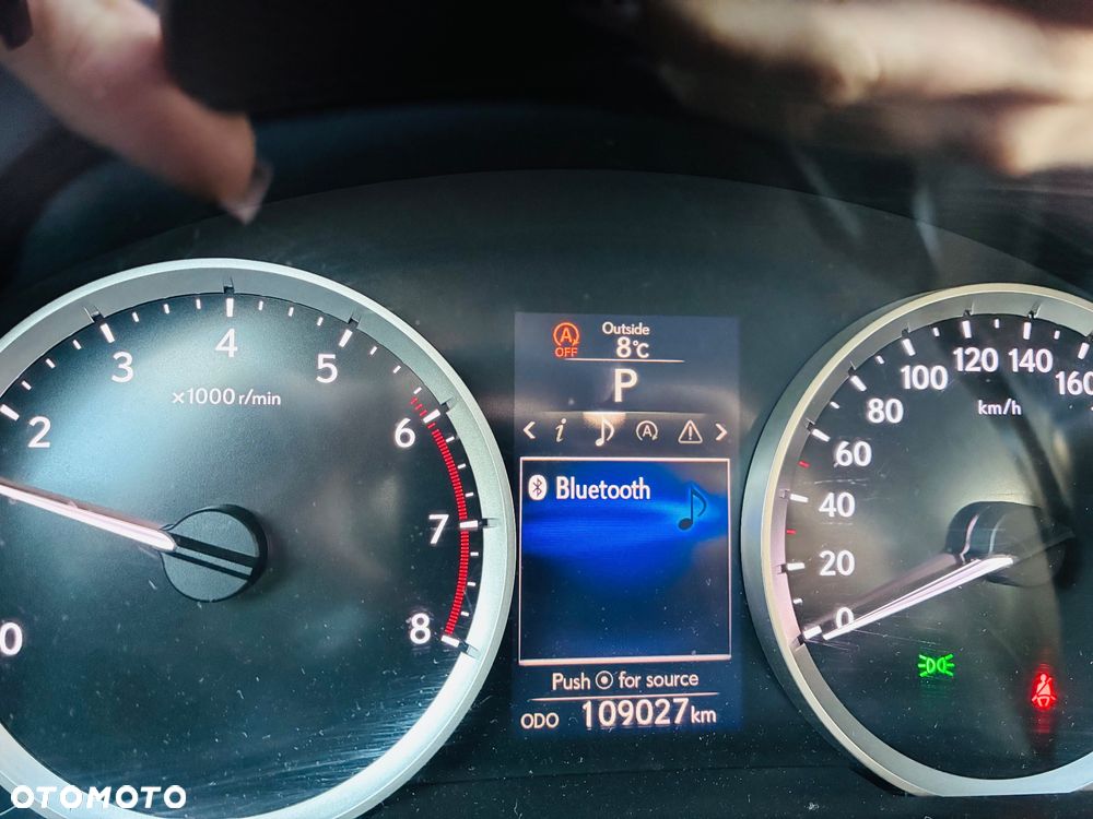 Lexus IS 200t Elite - 10