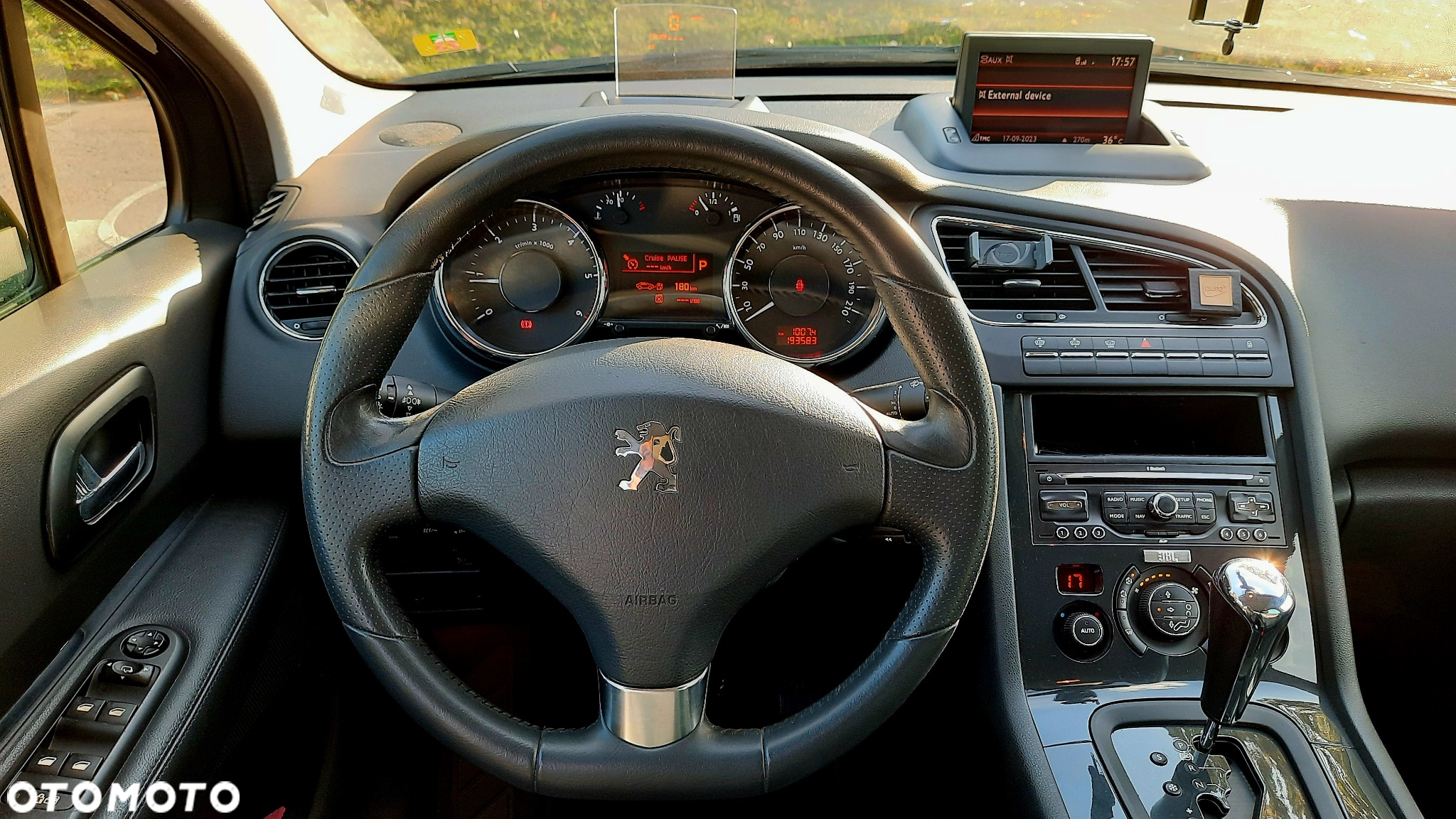 Peugeot 5008 2.0 HDi Premium + - 19