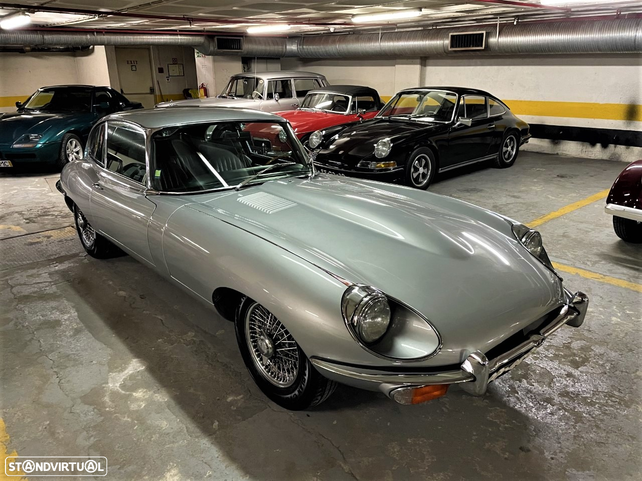 Jaguar E-Type - 4