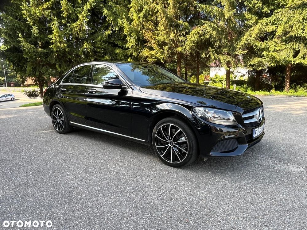 Mercedes-Benz Klasa C 300 9G-TRONIC - 5