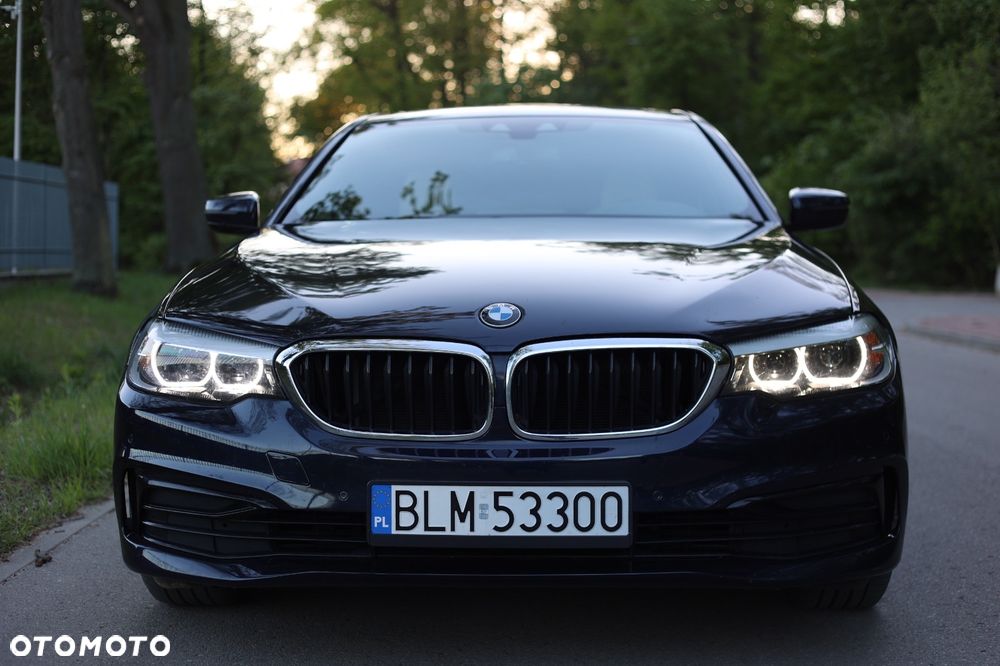 BMW Seria 5 530i xDrive Luxury Line sport - 3