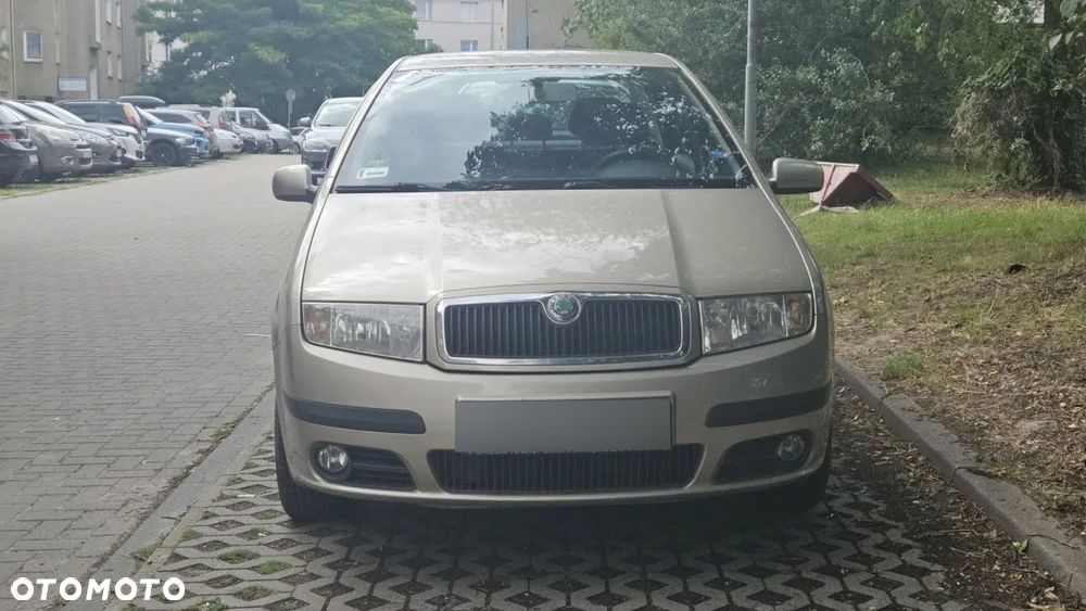 Skoda Fabia 1.4 16V Ambiente - 2