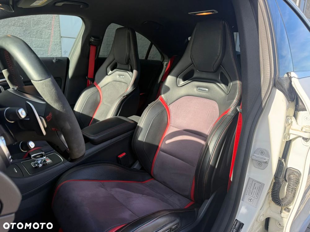 Mercedes-Benz CLA 45 AMG 4-Matic - 9