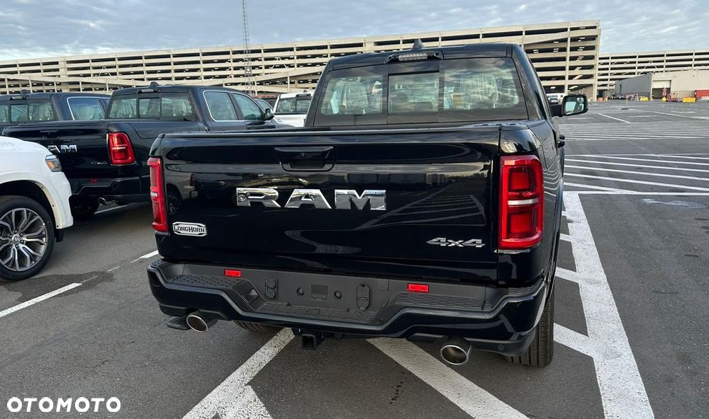 RAM 1500 - 9