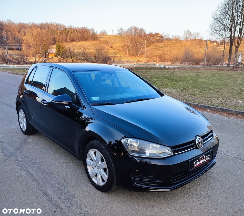 Volkswagen Golf - 10