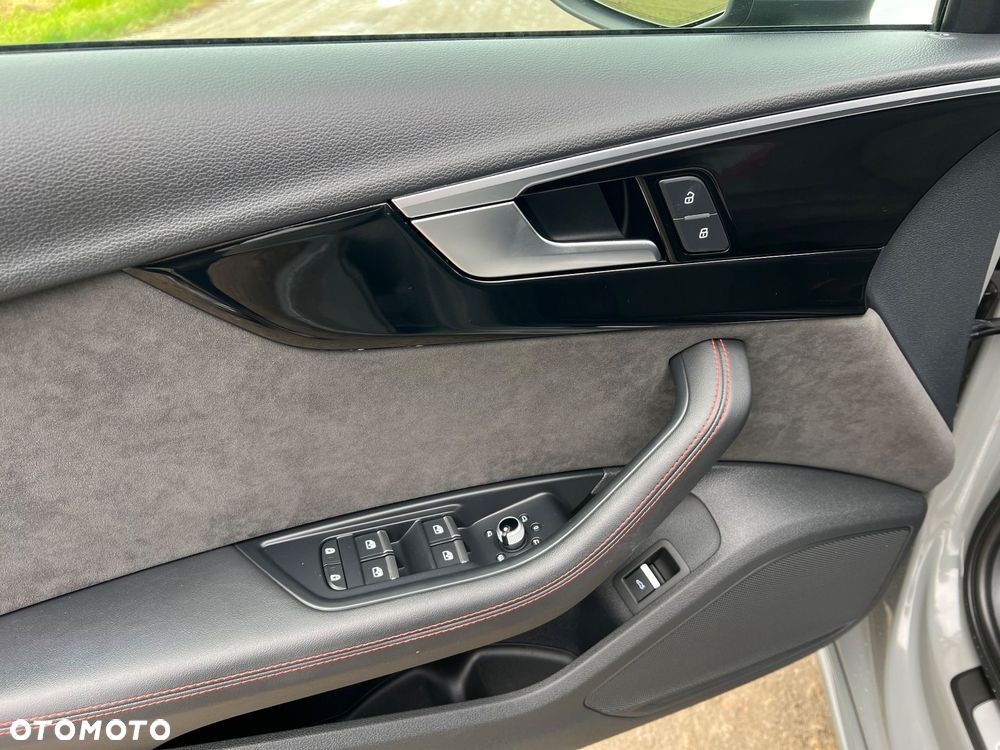 Audi A4 Avant 40 TDI S tronic - 12