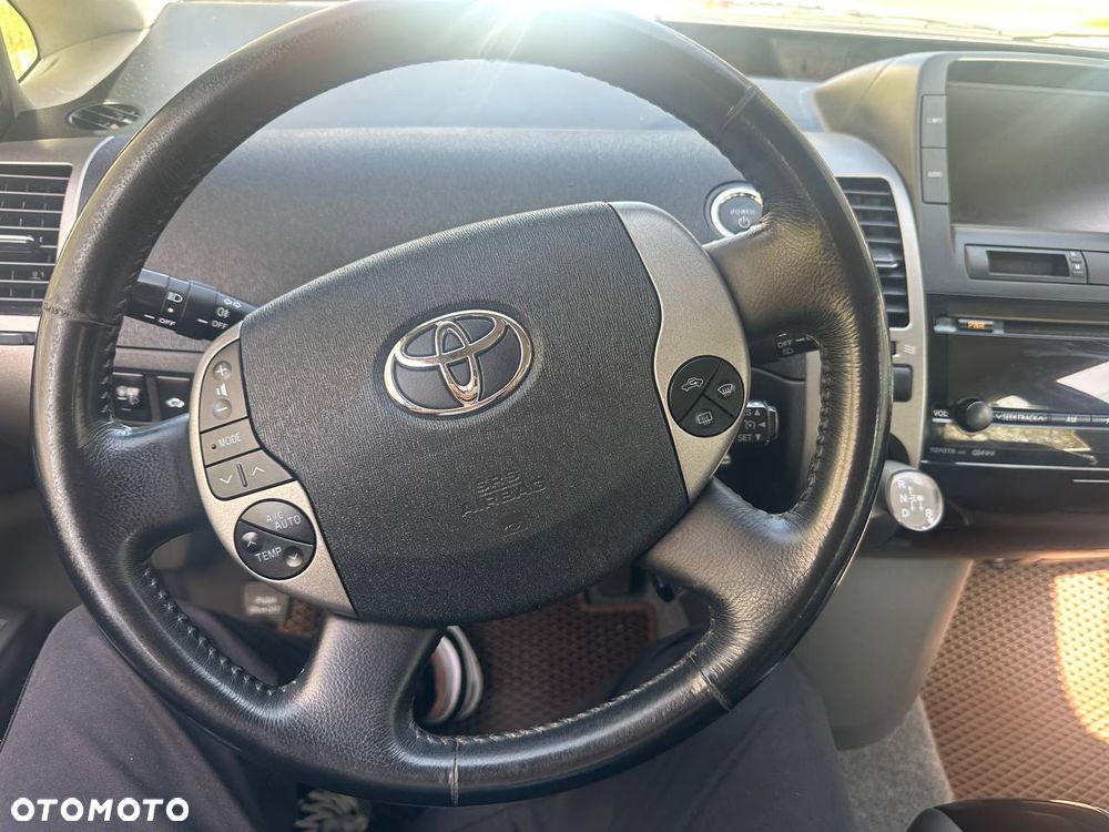 Toyota Prius - 21