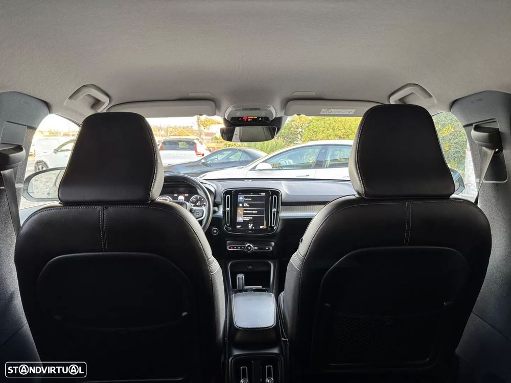 Volvo XC 40 2.0 D3 Momentum AWD Geartronic - 18