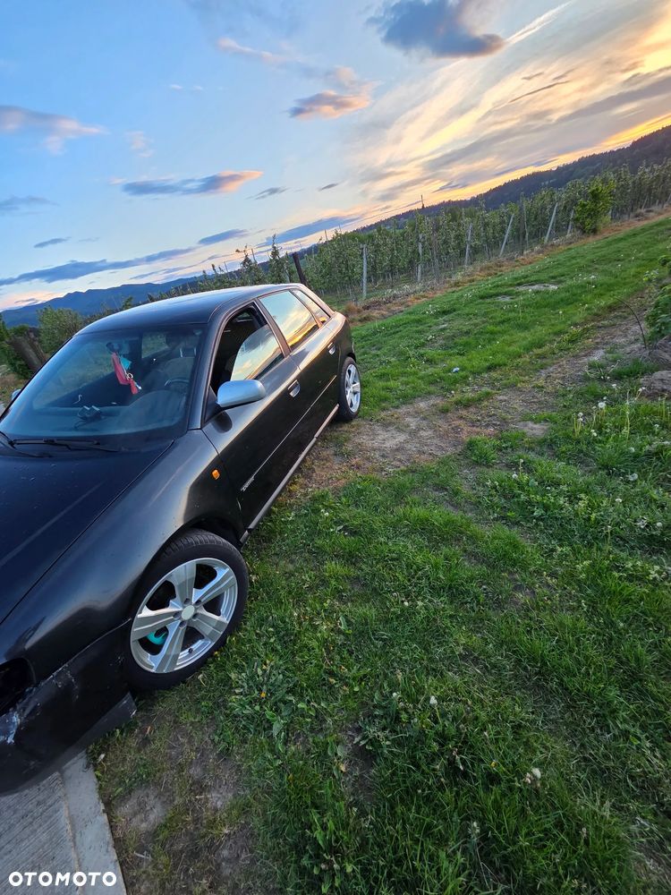 Audi A3 Sportback - 4