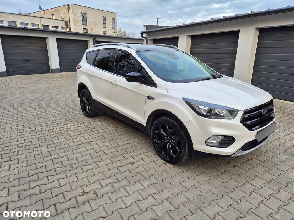 Ford Escape 2.0 EcoBoost AWD Titanium - 4